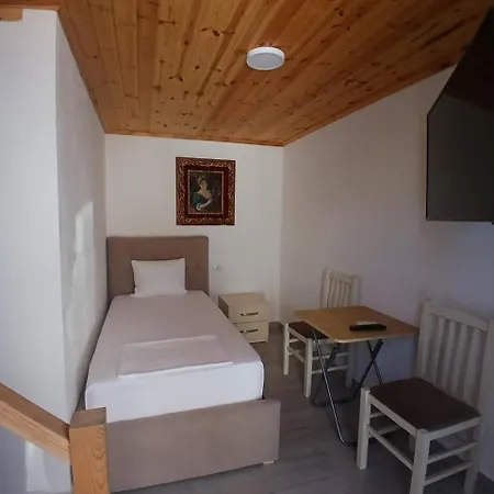 Francesko Apartment Ksamil